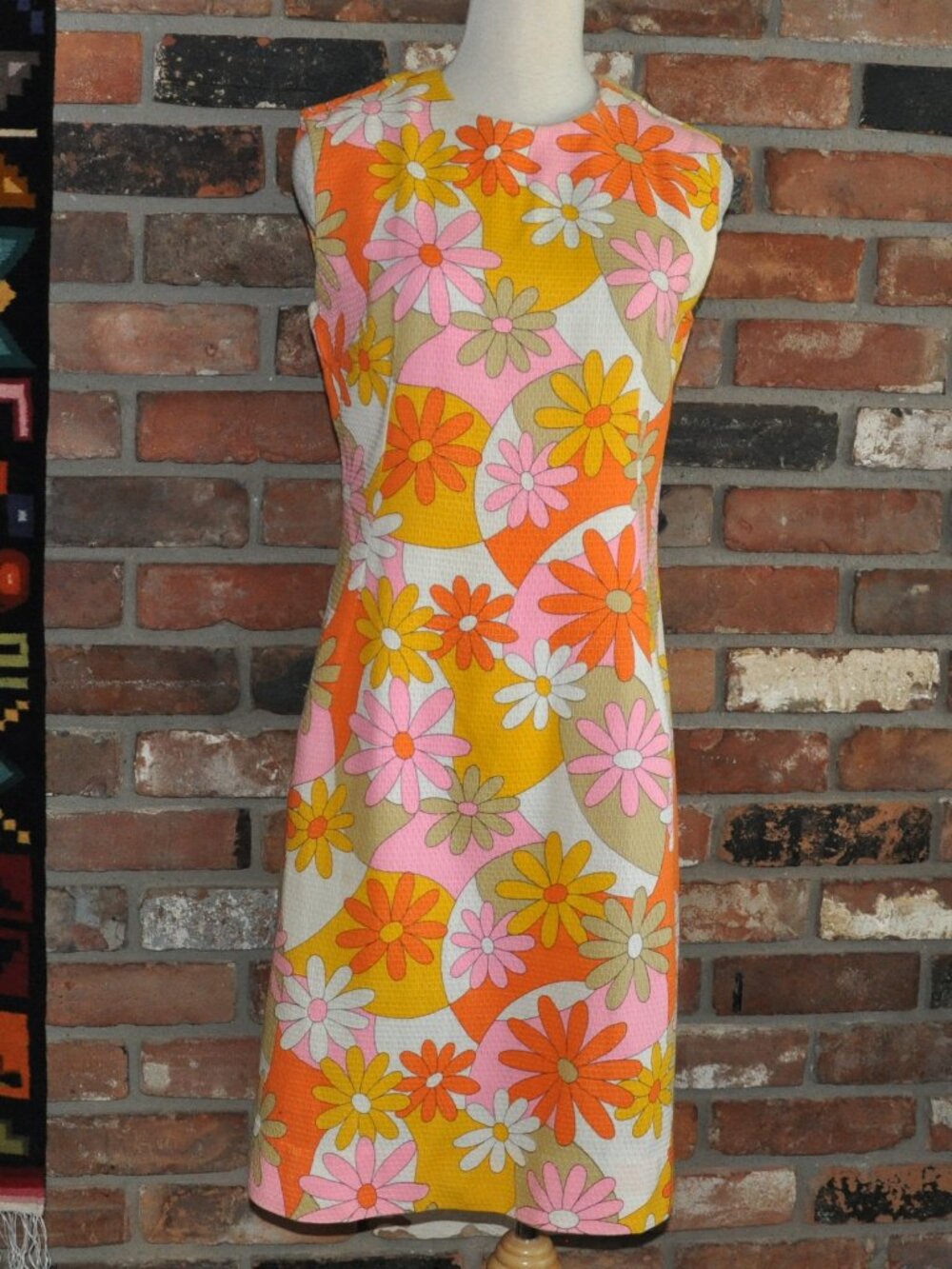 VINTAGE 70s Bright Floral go go Hippie Mini Dress Handmade Honeycomb Mod M